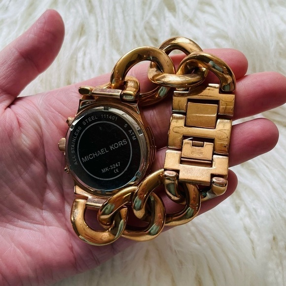 Michael Kors Chain Link Watch Bronze - Picture 3 of 3